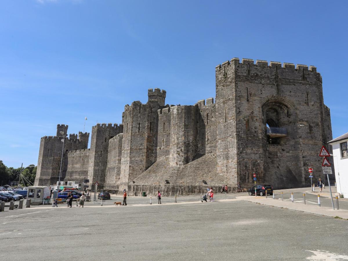 Llety Pen Deitsh 1 Apartment Caernarfon Bagian luar foto