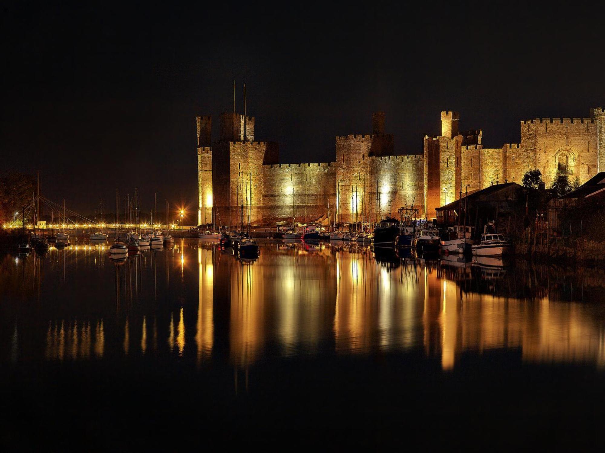 Llety Pen Deitsh 1 Apartment Caernarfon Bagian luar foto